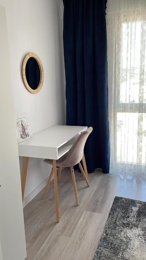 Apartament - Housing21 جورا هومورولوي المظهر الخارجي الصورة