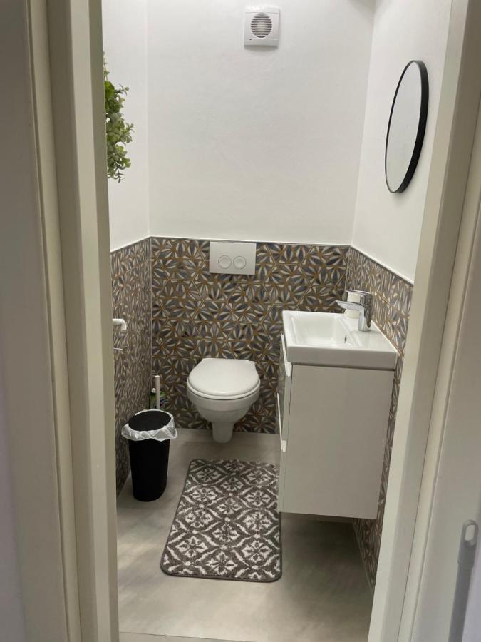 Apartament - Housing21 جورا هومورولوي المظهر الخارجي الصورة